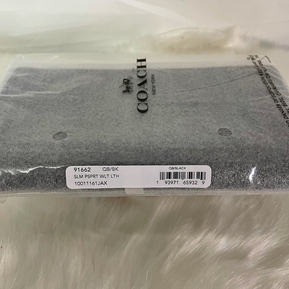 NWT Coach Black Slim Passport Wallet - Picture 7 of 7